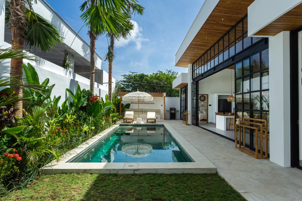 YOLLA VILLAS | BALI