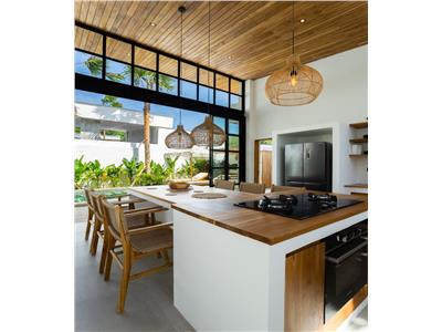 YOLLA VILLAS | BALI